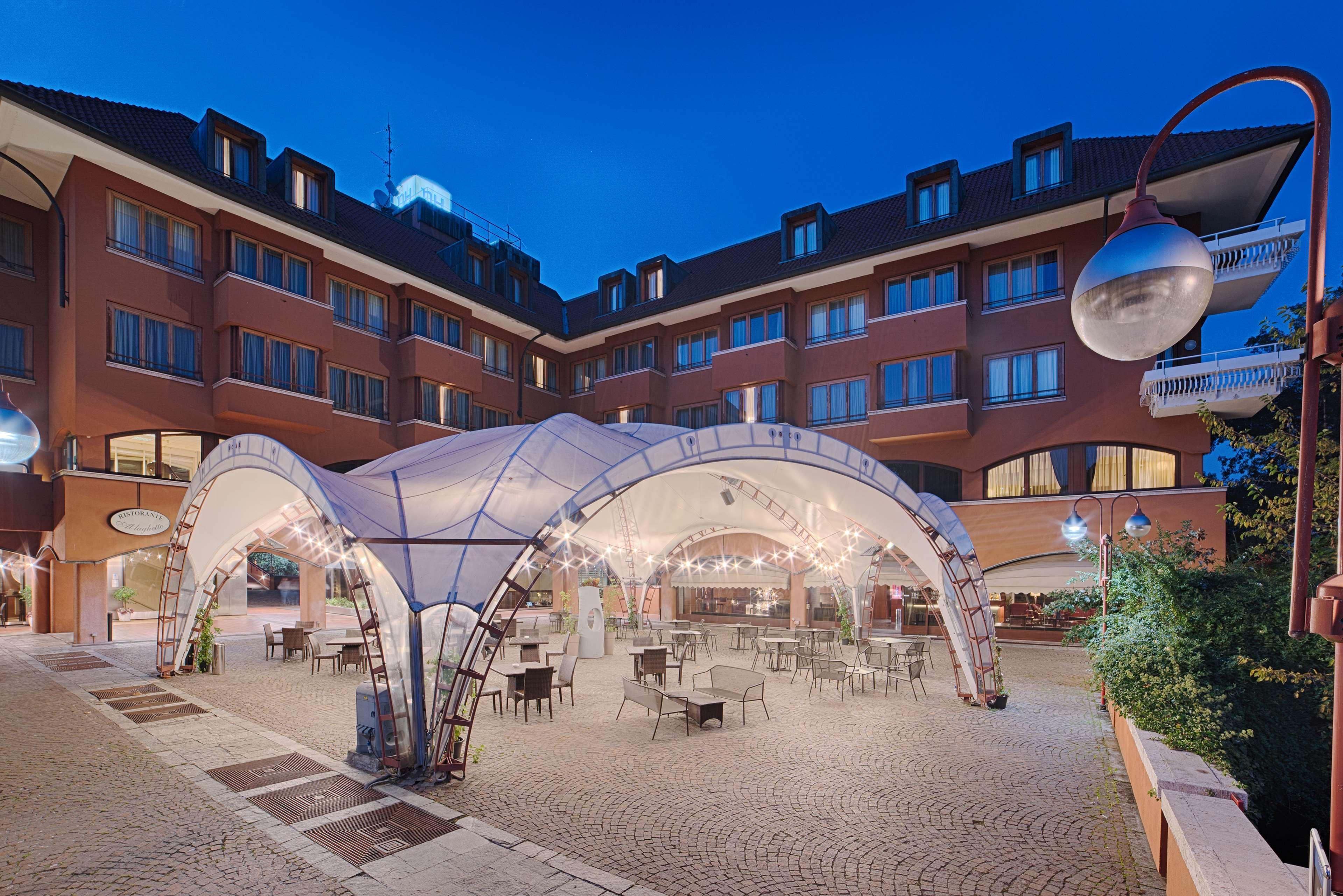 Hotel Nh Milano 2 Segrate Exterior foto